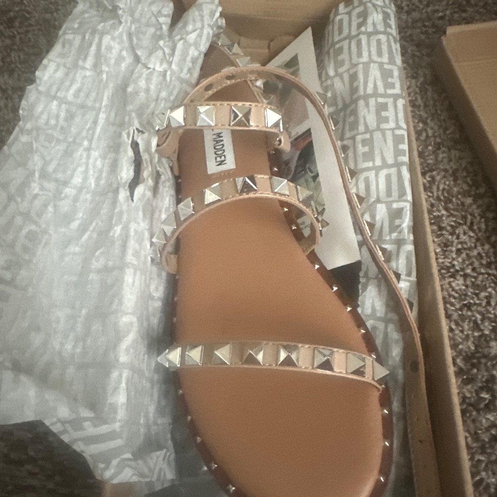 Steve Madden  sandals